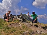 07 In vetta a Cima di Lemma (2348 m) con vista in Pizzo Scala (2427 m)